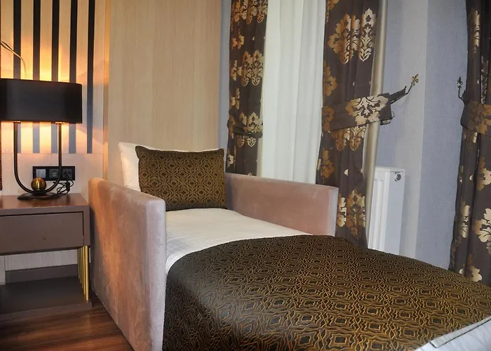 Pell Palace Hotel & Spa