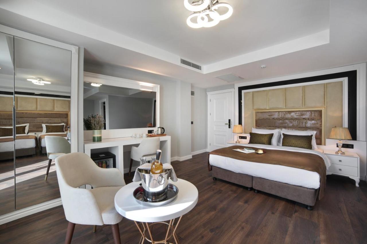 Pell Palace & Hotel